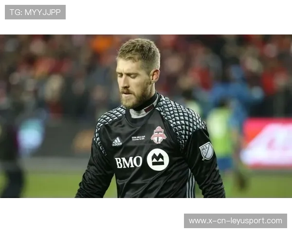 亚特兰大联外线高速推进,约瑟夫·马丁内斯远射打出自信